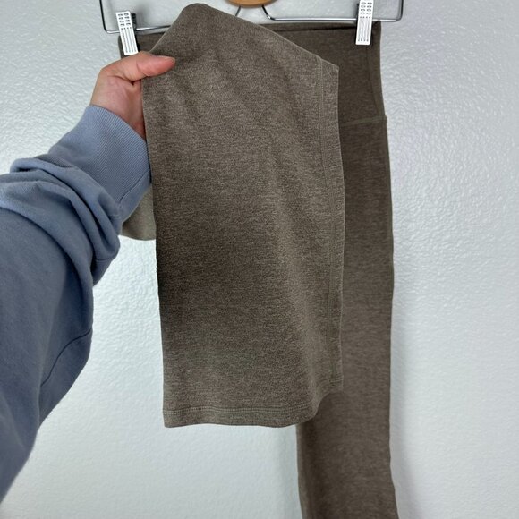 Quince High Rise Flare Cropped Leggings M Neutral Stretch Athletic Activewear At - Picture 4 of 7